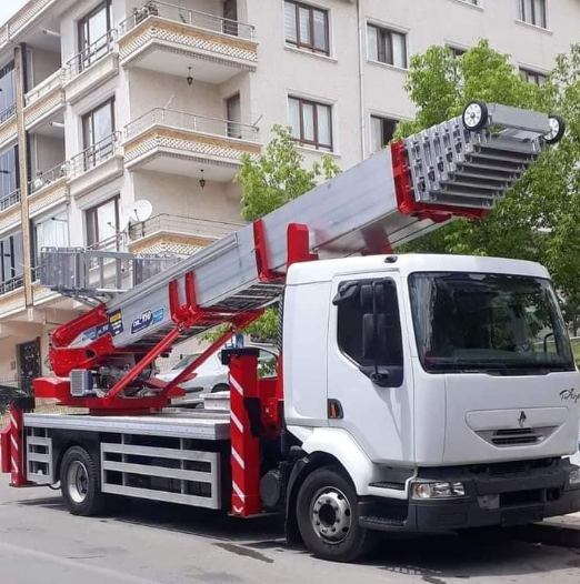 نقل عفش من القاهرة إلى الجيزة