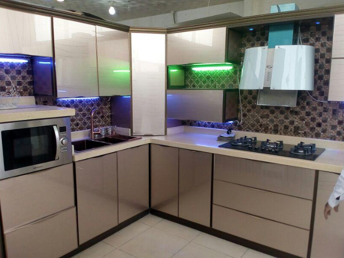 فني مطابخ